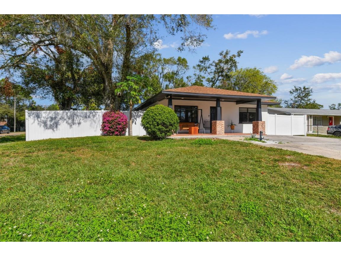 5229 Carey Road Tampa FL 33624 TB8322764 image1