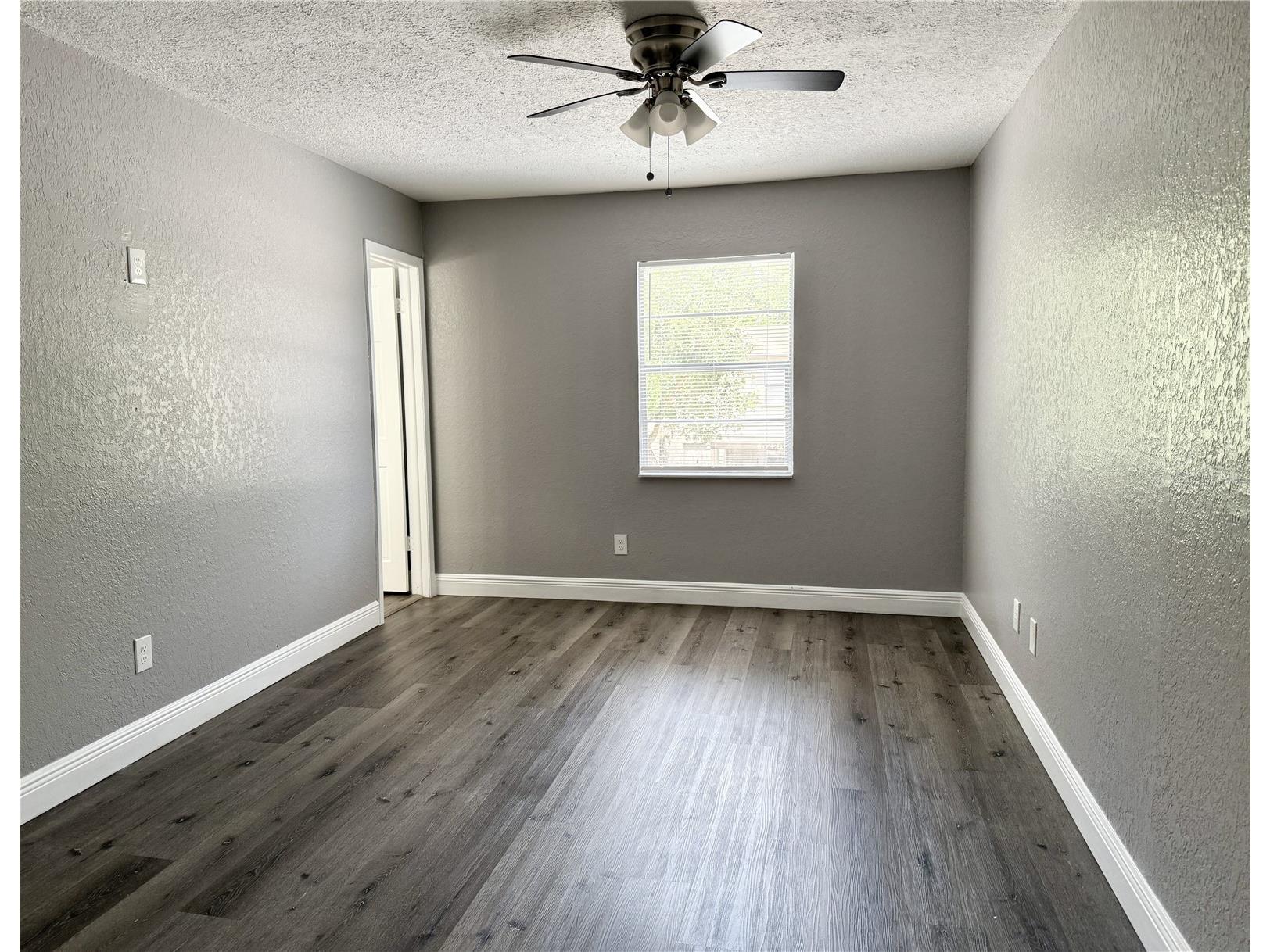 5229 Tennis Court Circle Tampa FL 33617 TB8492333 image12