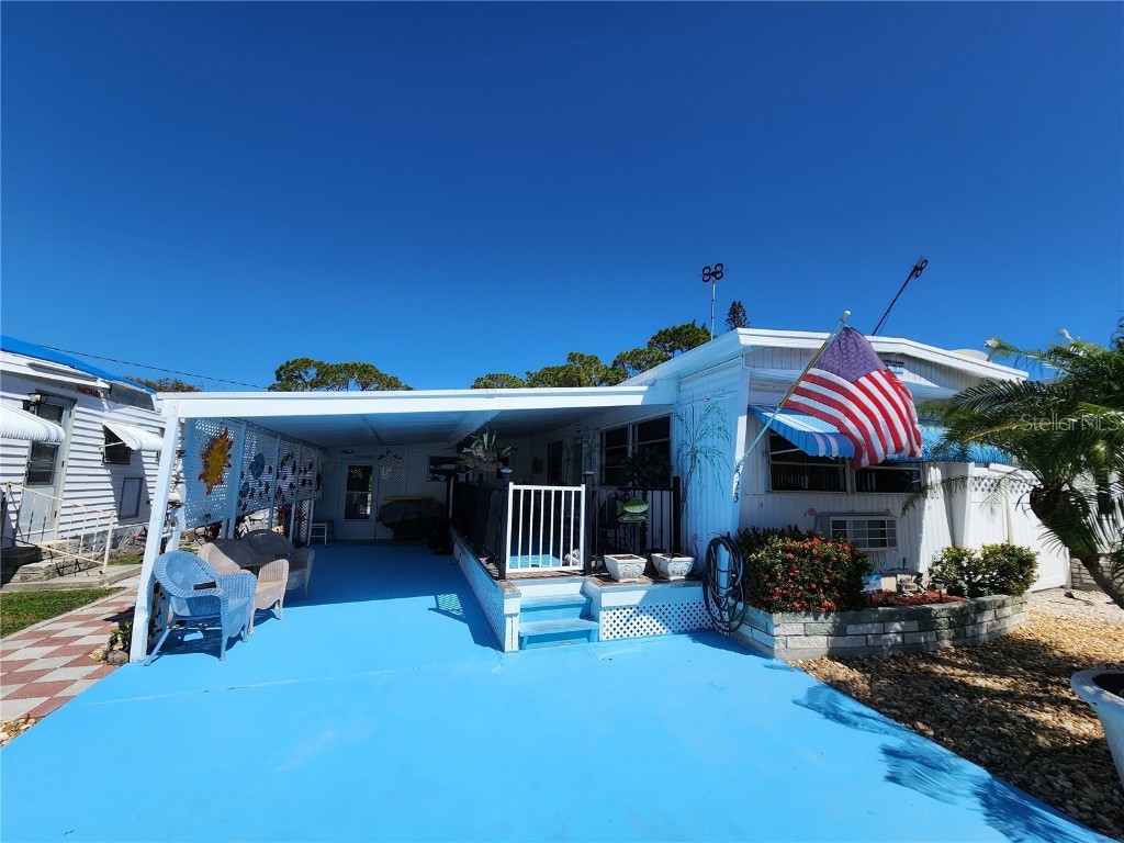 523 49th Avenue W Bradenton FL 34207 A4643129 image1