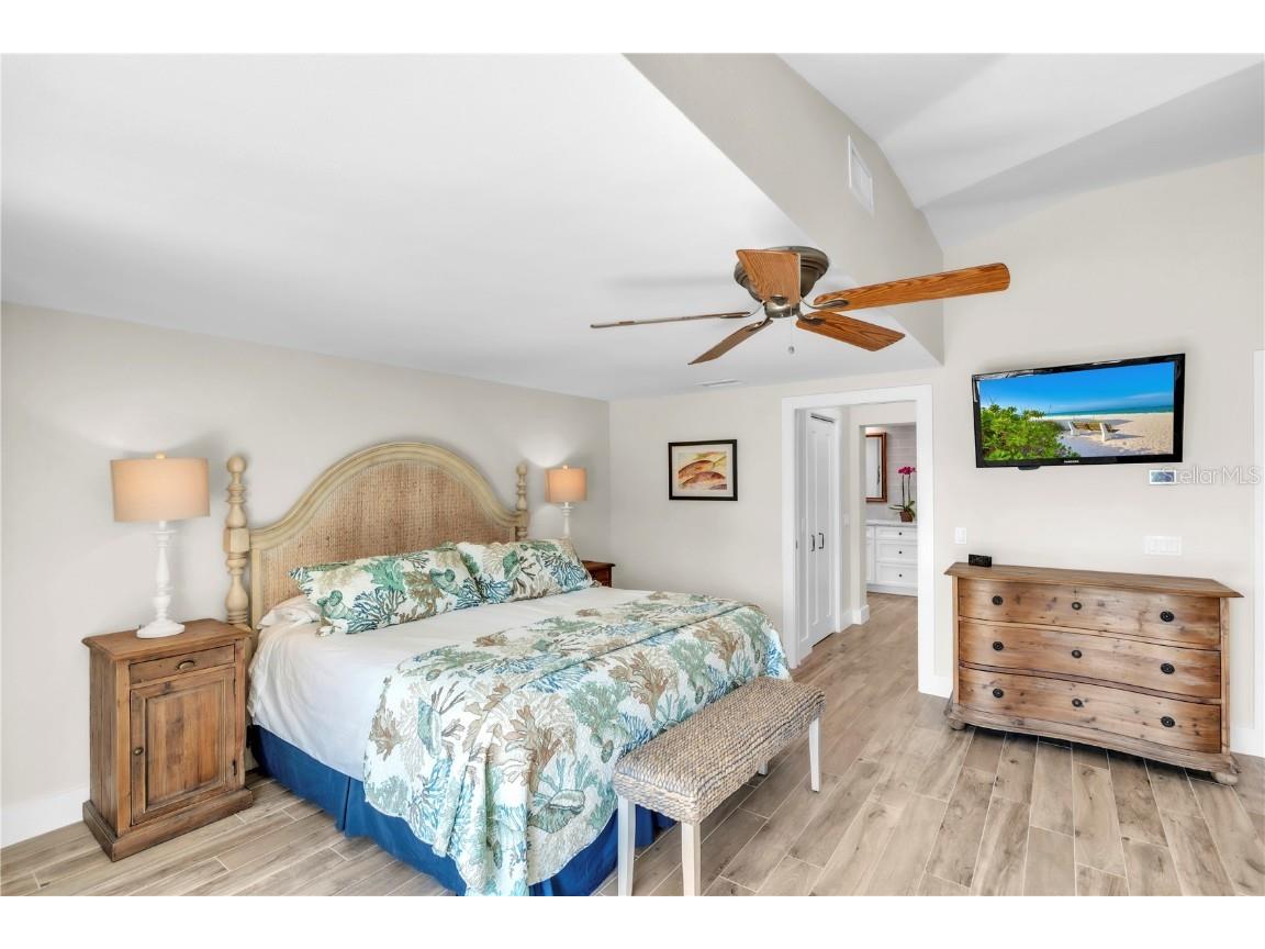 523 69th Street Holmes Beach FL 34217 A4669062 image25