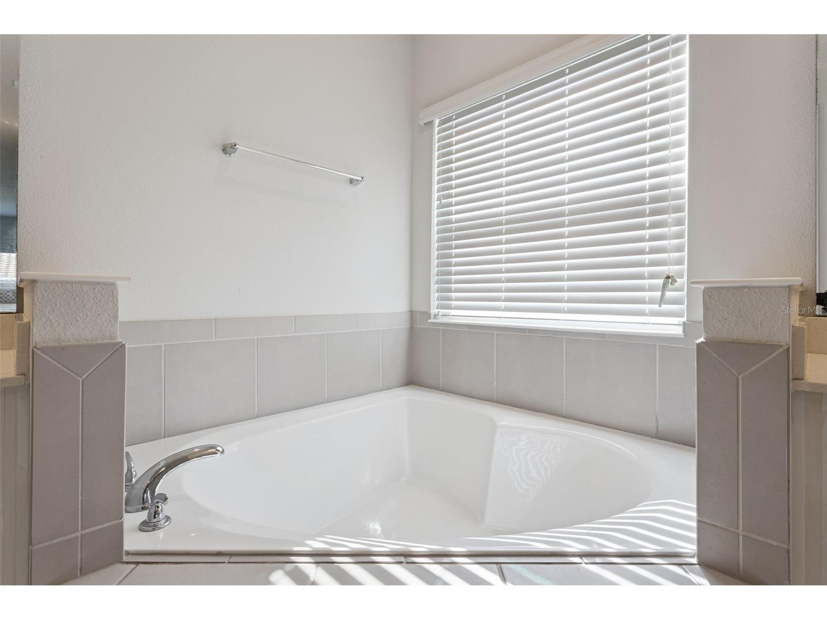 523 Bellissimo Place Howey In The Hills FL 34737 O6372992 image30
