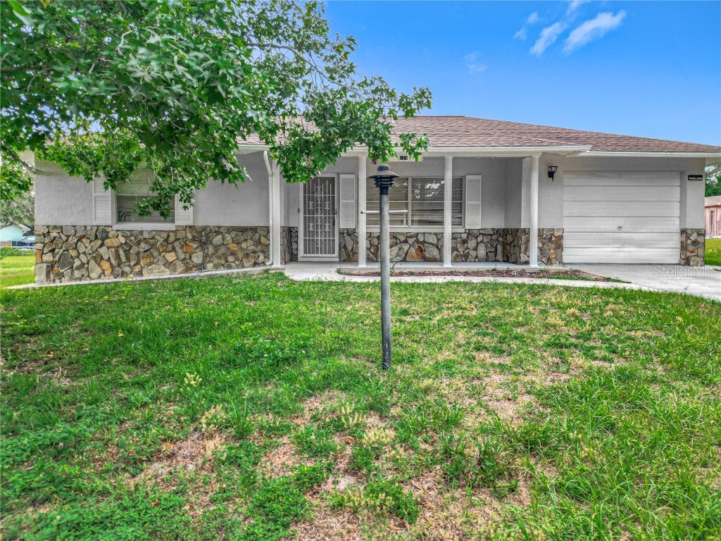 523 California Street Beverly Hills FL 34465 W7876140 image1