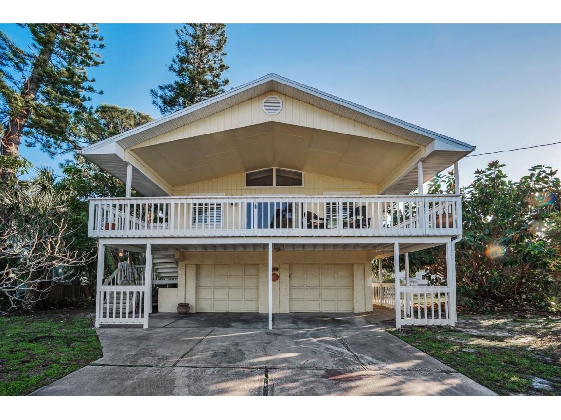 523 Georgia Avenue Crystal Beach FL 34681 TB8345905 image1