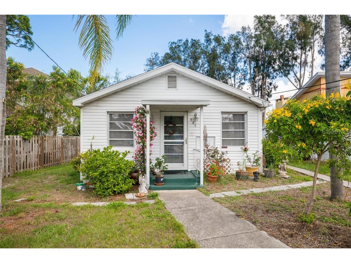 523 Midway Lane Tarpon Springs FL 34689 W7874581 image1