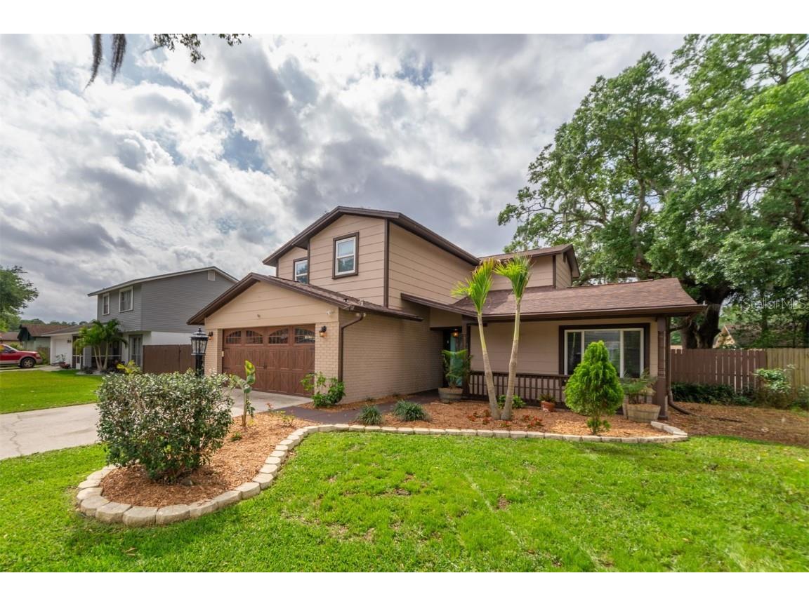 523 Oak Creek Drive Brandon FL 33511 T3363725 image1