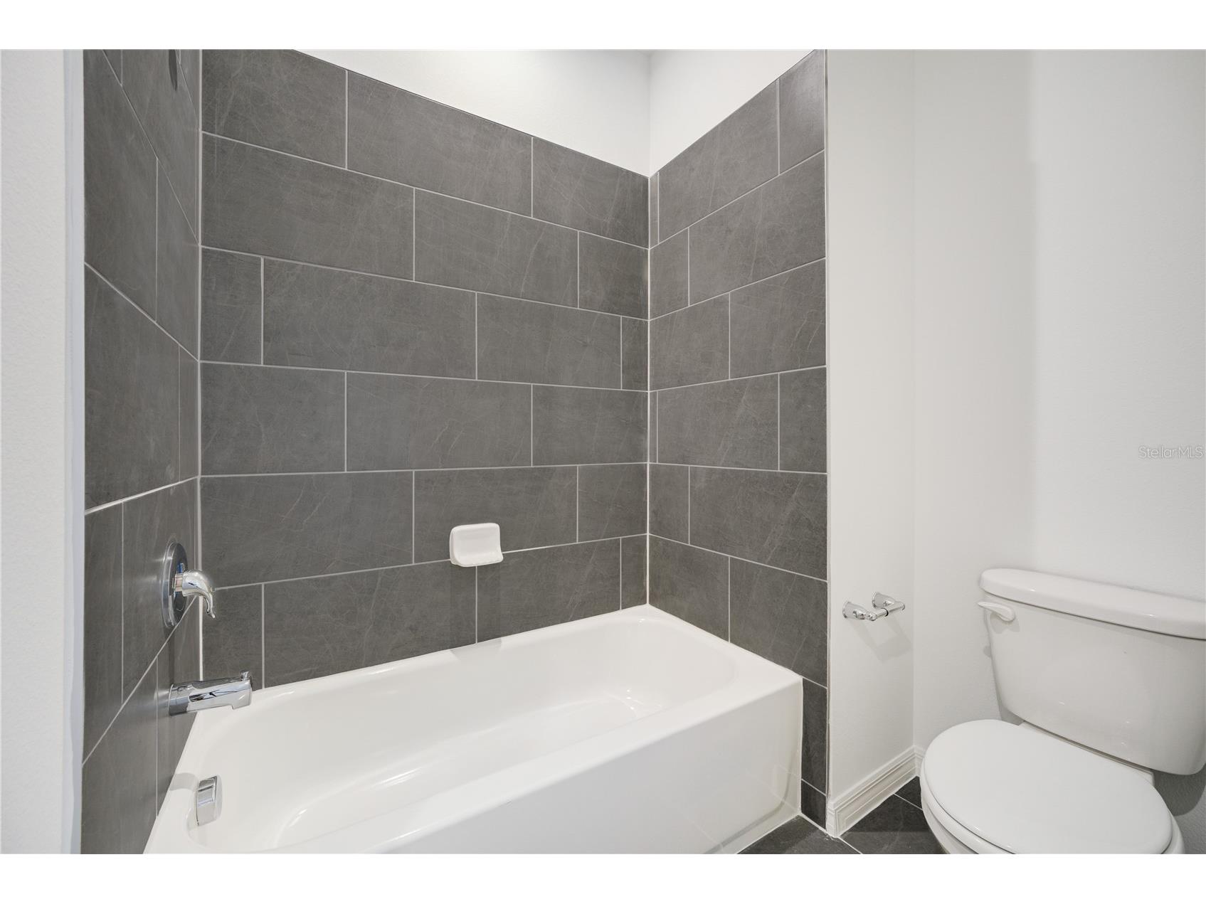 523 Orient Avenue Debary FL 32713 O6365059 image30