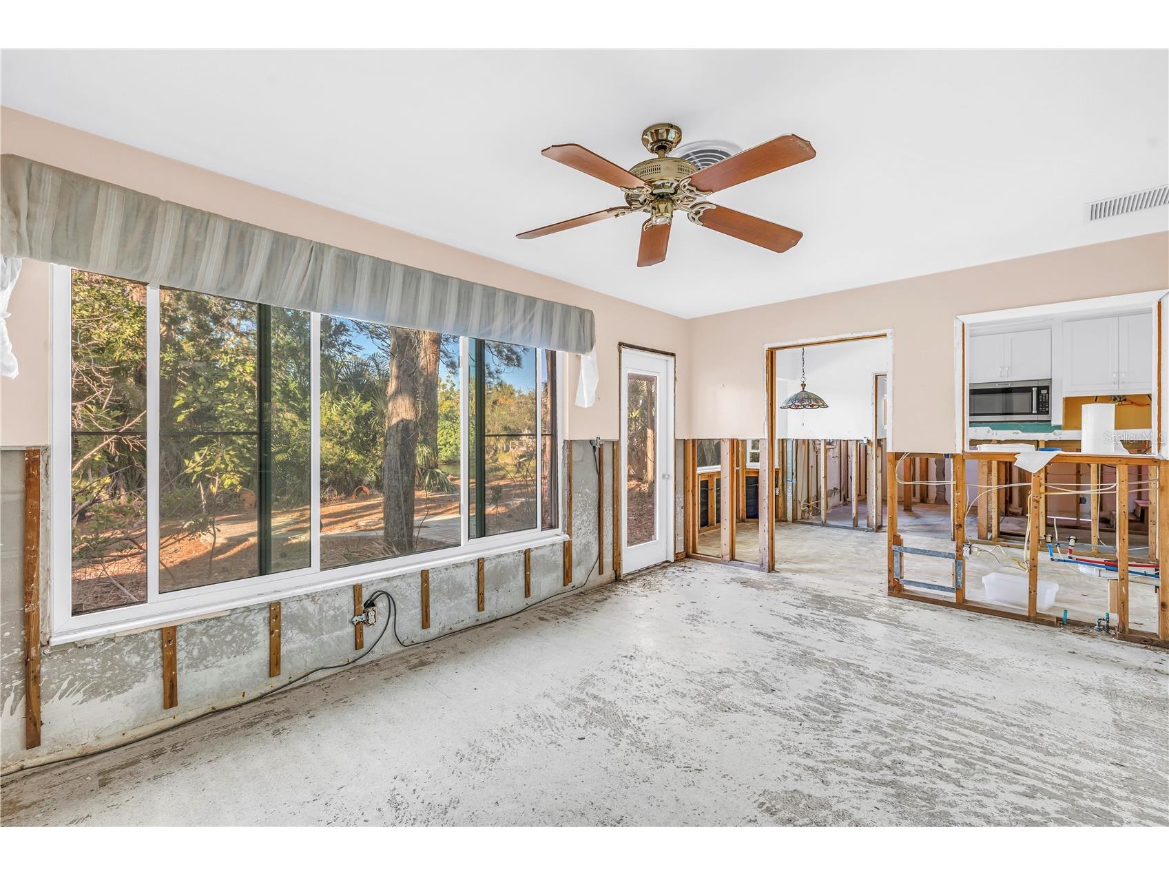 523 Reid Street Sarasota FL 34242 A4681042 image12