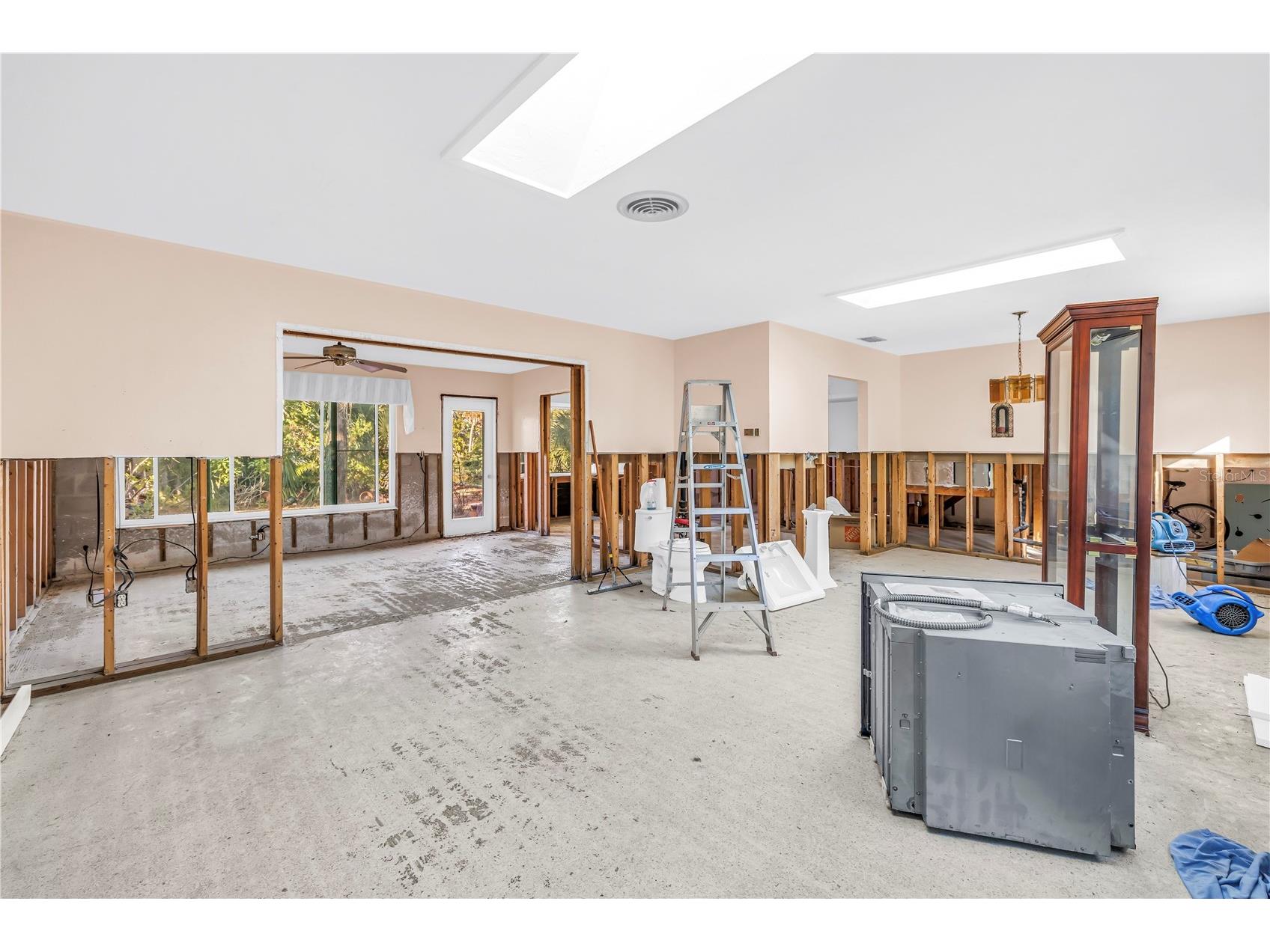 523 Reid Street Sarasota FL 34242 A4681042 image4