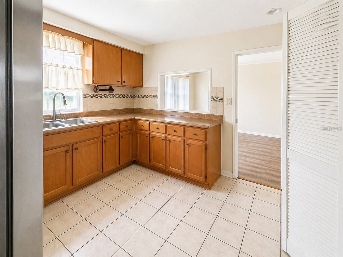 5230 11th Avenue S Gulfport FL 33707 TB8482582 image3