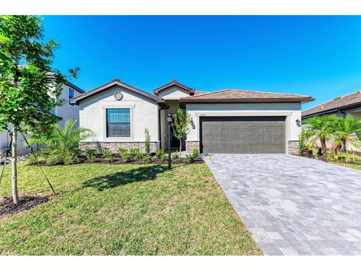 5230 Coral Reef Way Lakewood Ranch FL 34211 A4586493 image1