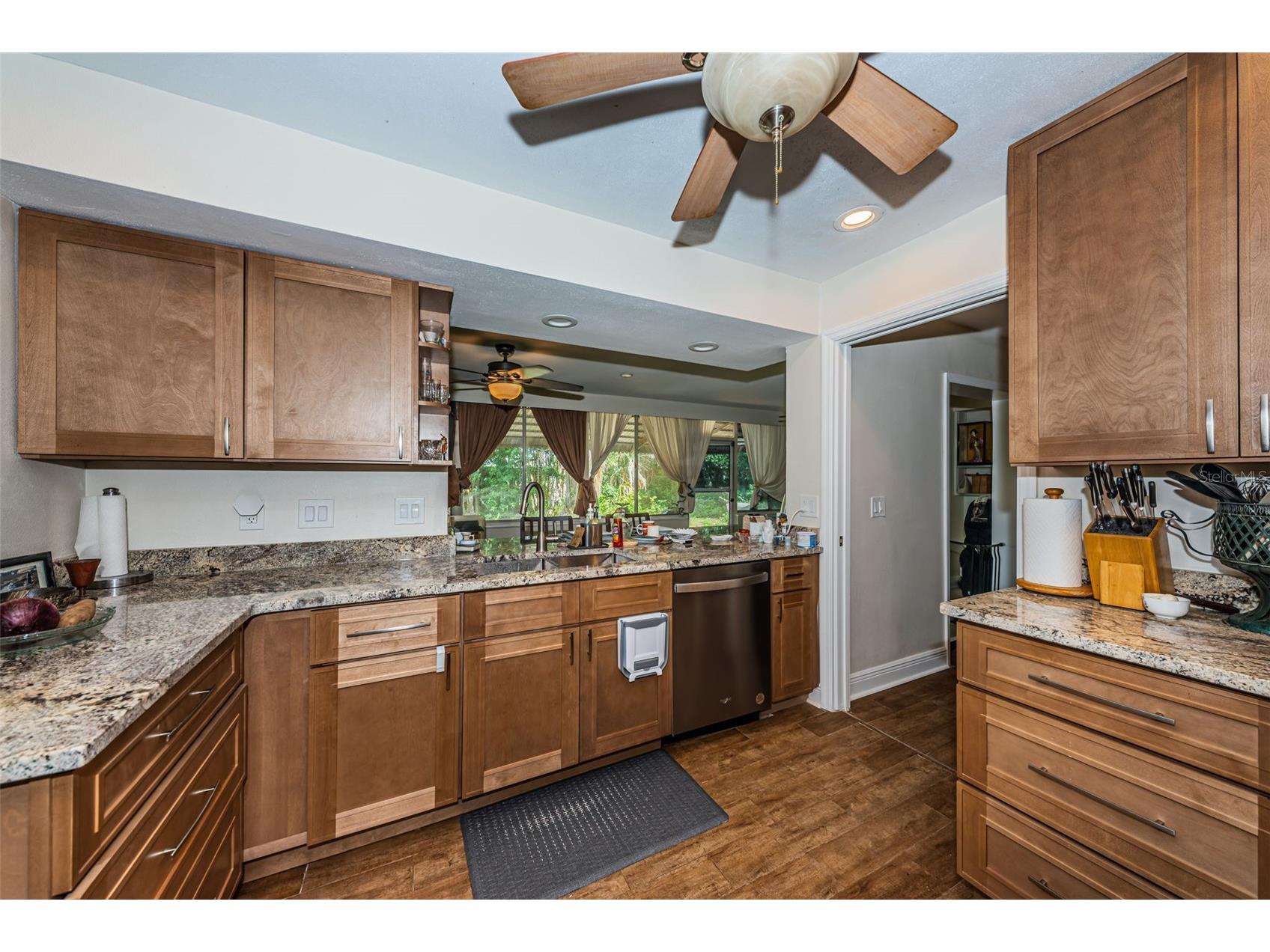 5230 Venetian Boulevard NE Saint Petersburg FL 33703 TB8528202 image11