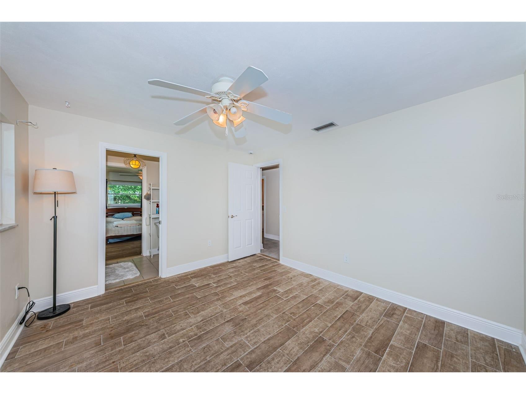 5230 Venetian Boulevard NE Saint Petersburg FL 33703 TB8528202 image27