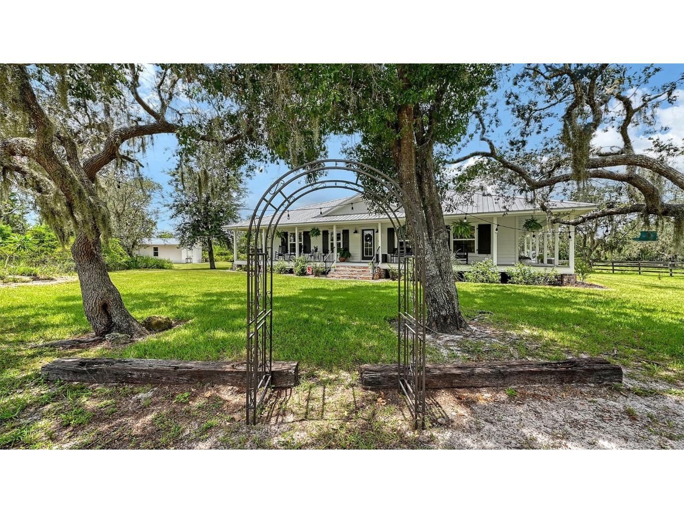 5230 Wauchula Road Myakka City FL 34251 A4661422 image1