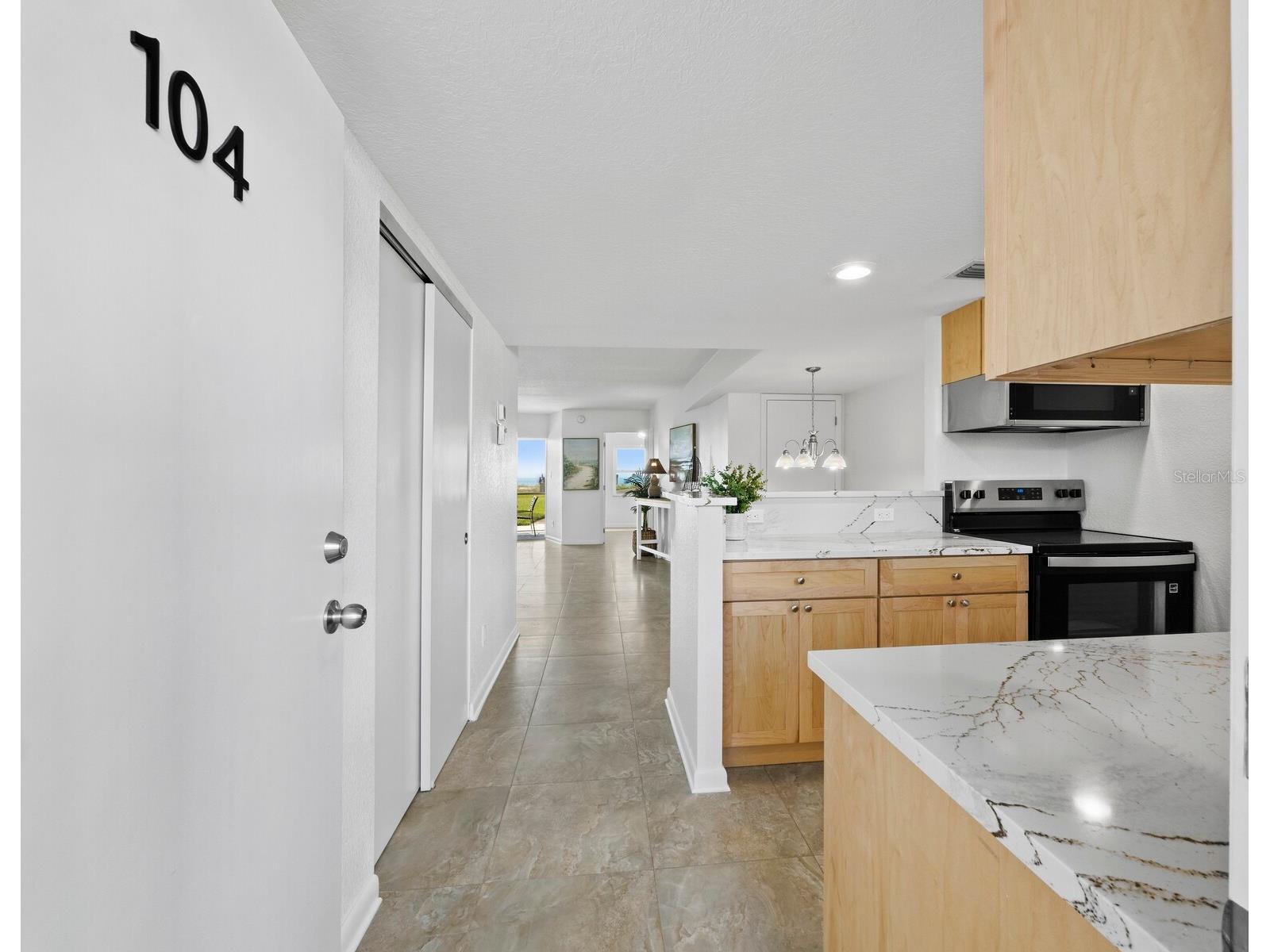 5231 Gulf Of Mexico Drive #104 Longboat Key FL 34228 - GULF OF MEXICO A4676730 image3
