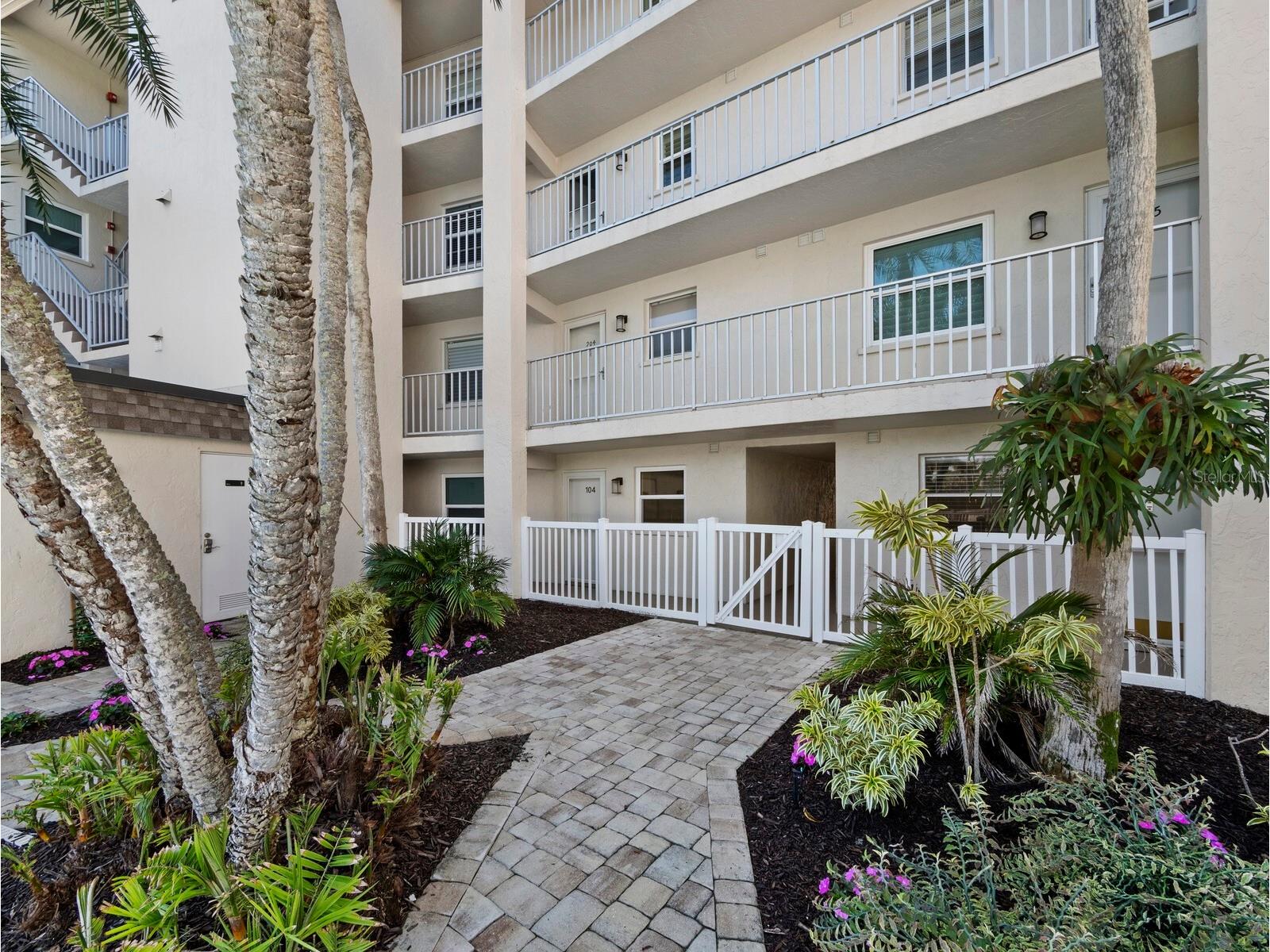 5231 Gulf Of Mexico Drive #104 Longboat Key FL 34228 - GULF OF MEXICO A4676730 image33