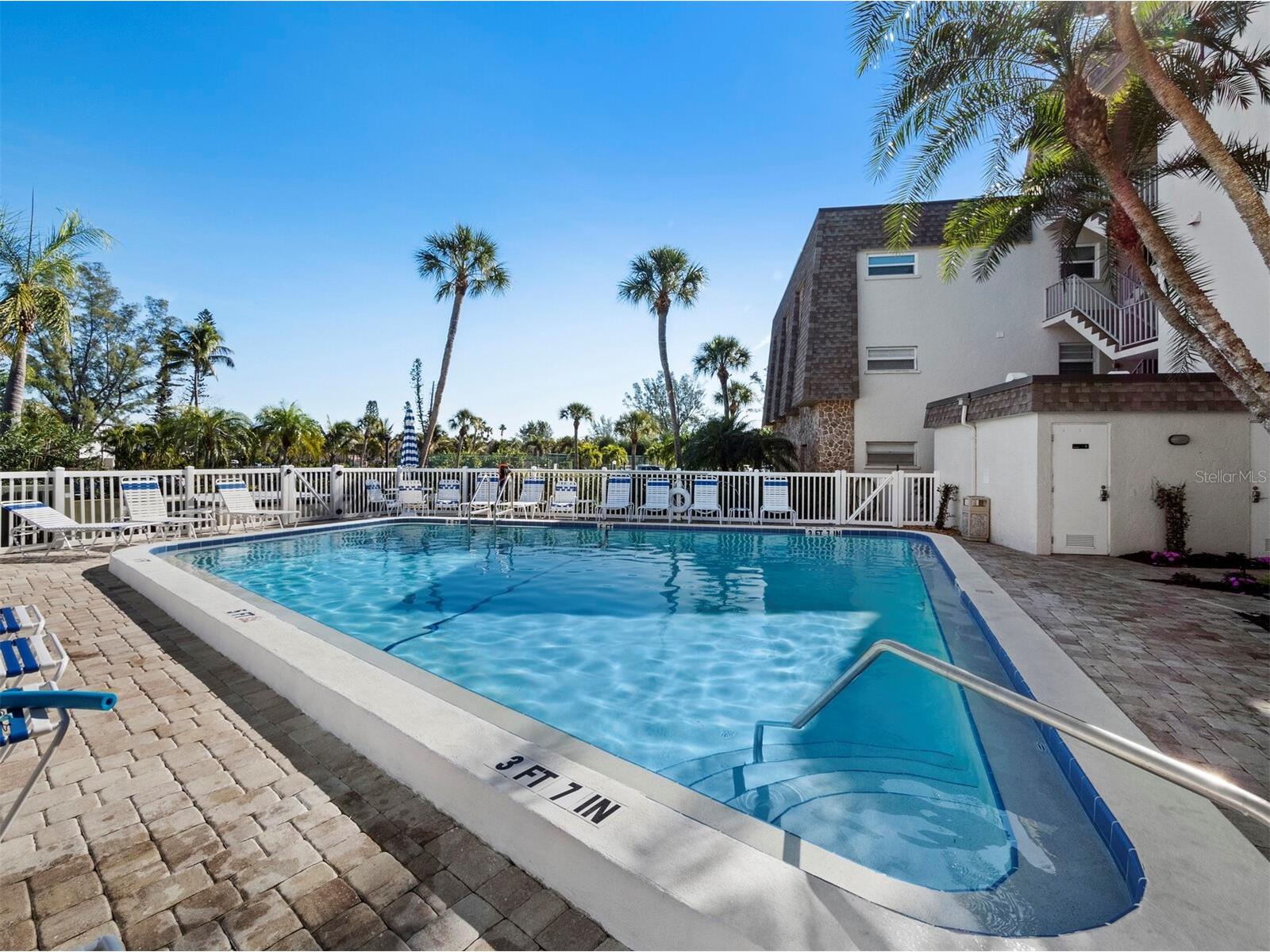 5231 Gulf Of Mexico Drive #104 Longboat Key FL 34228 - GULF OF MEXICO A4676730 image34