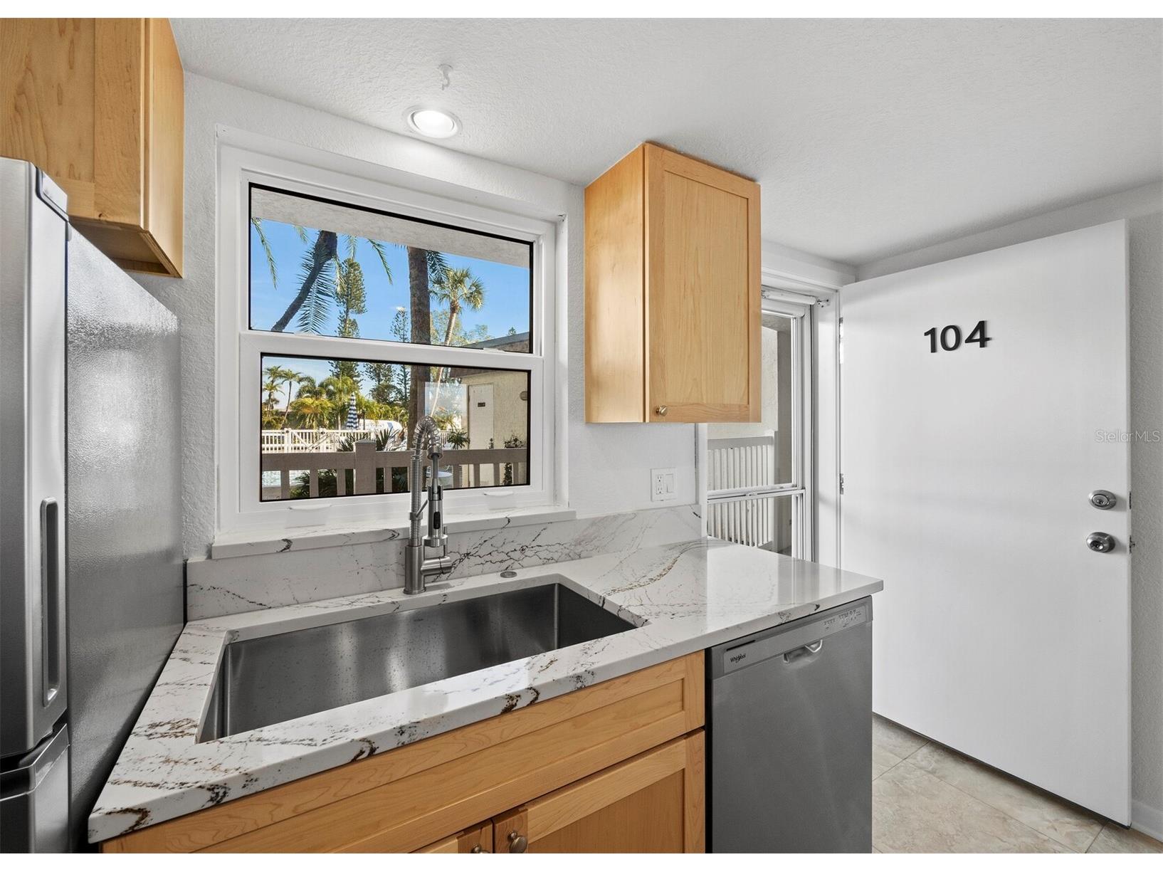 5231 Gulf Of Mexico Drive #104 Longboat Key FL 34228 - GULF OF MEXICO A4676730 image6