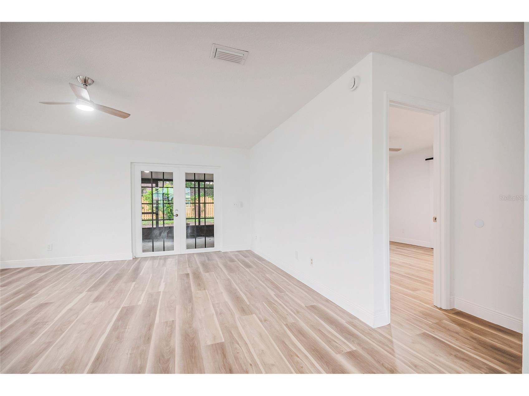 5232 Crisfield Court Orlando FL 32808 S5151668 image17