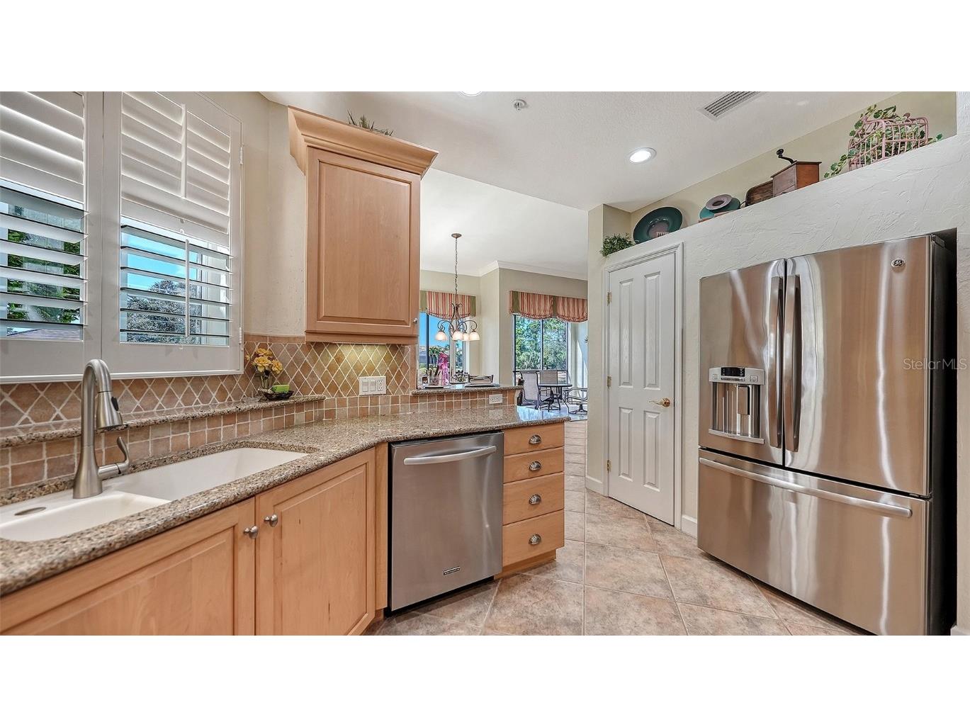 5232 Parisienne Place #101B31 Sarasota FL 34238 A4671434 image15