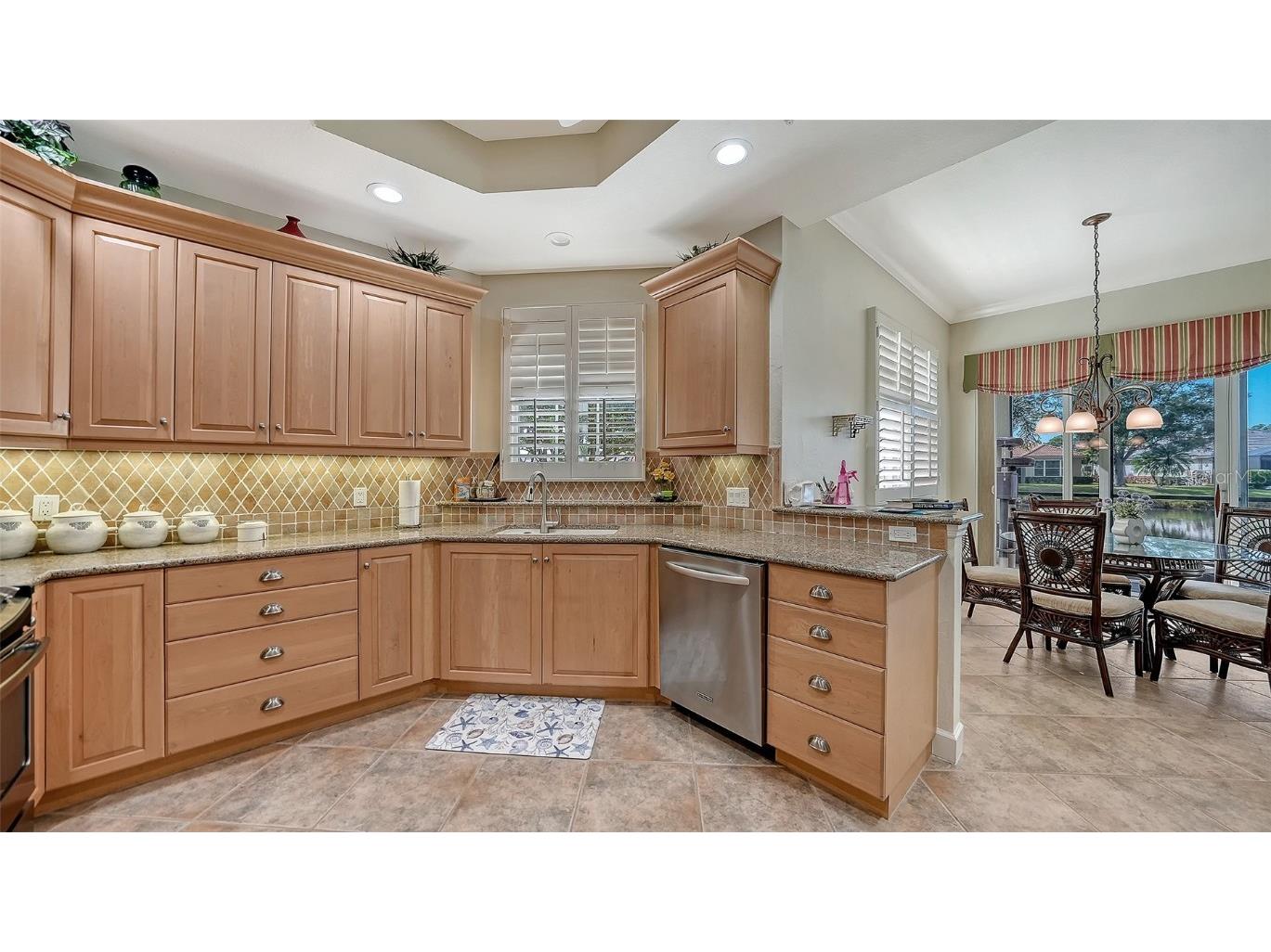 5232 Parisienne Place #101B31 Sarasota FL 34238 A4671434 image16