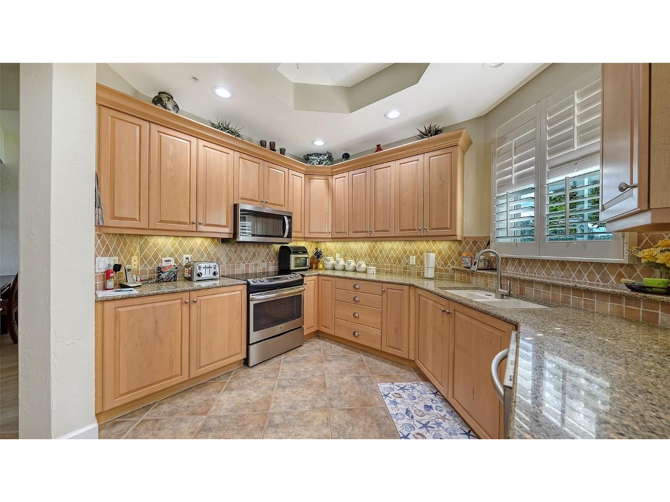 5232 Parisienne Place #101B31 Sarasota FL 34238 A4671434 image18