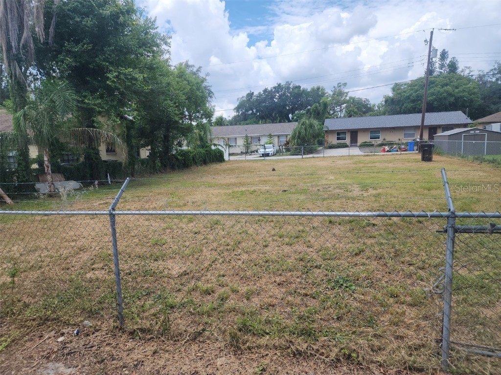 5232 Pine Street Seffner FL 33584 TB8407776 image1