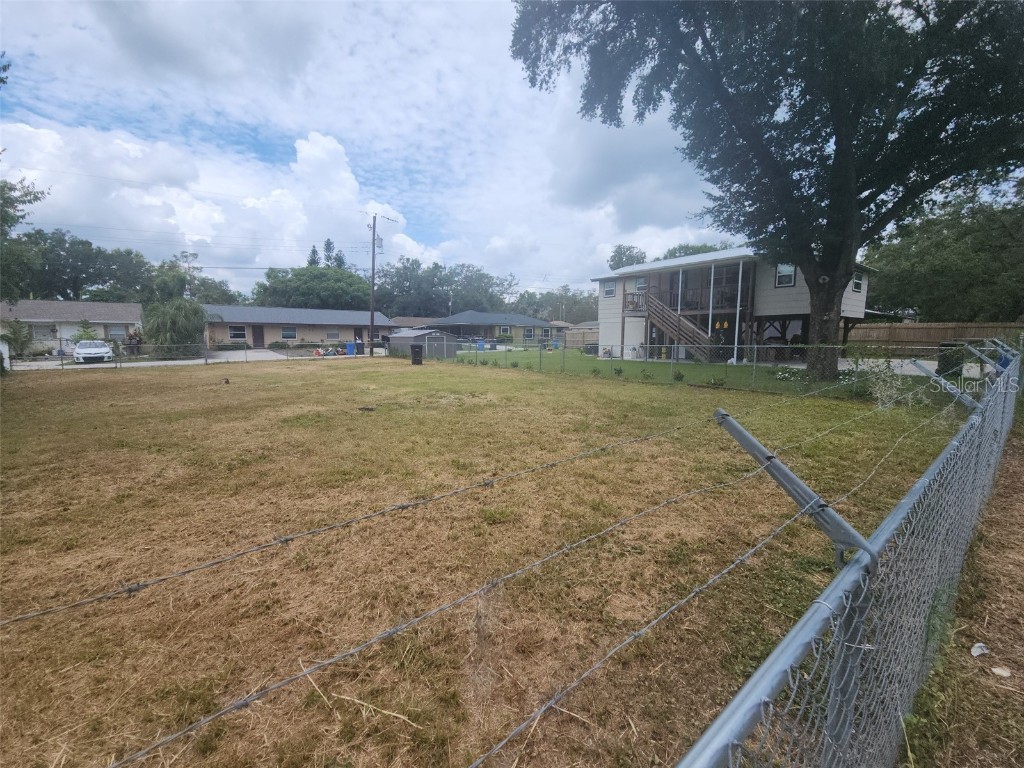 5232 Pine Street Seffner FL 33584 TB8407776 image10
