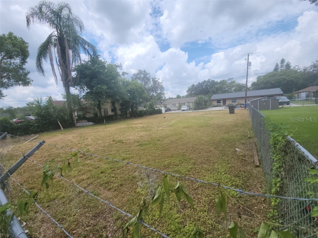 5232 Pine Street Seffner FL 33584 TB8407776 image8