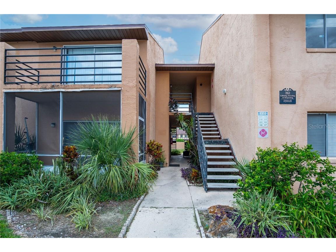 5232 Via Hacienda Circle #A120 Orlando FL 32839 O6131500 image1