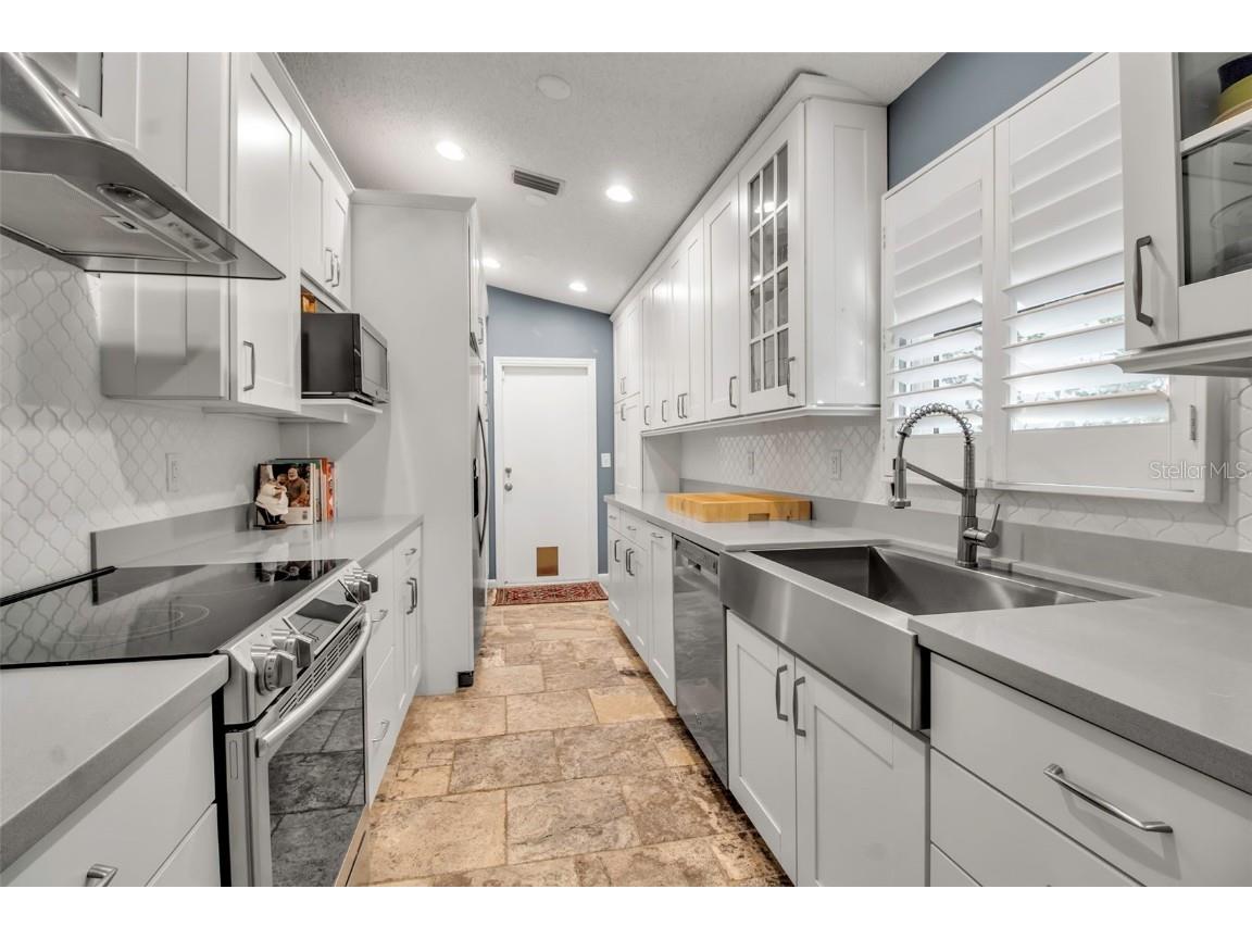 5232 White Sand Circle NE Saint Petersburg FL 33703 TB8346285 image19