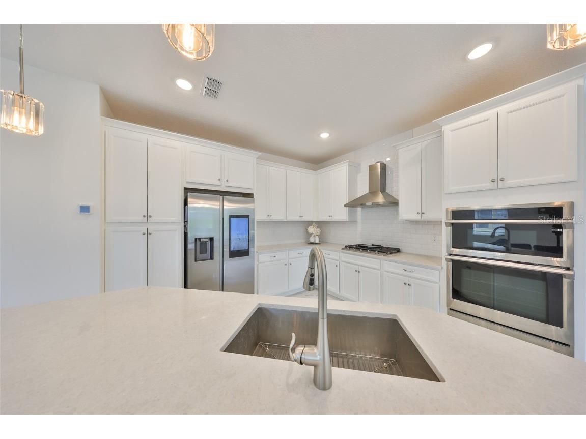 5232 Wishing Arch Drive Apollo Beach FL 33572 TB8450379 image8