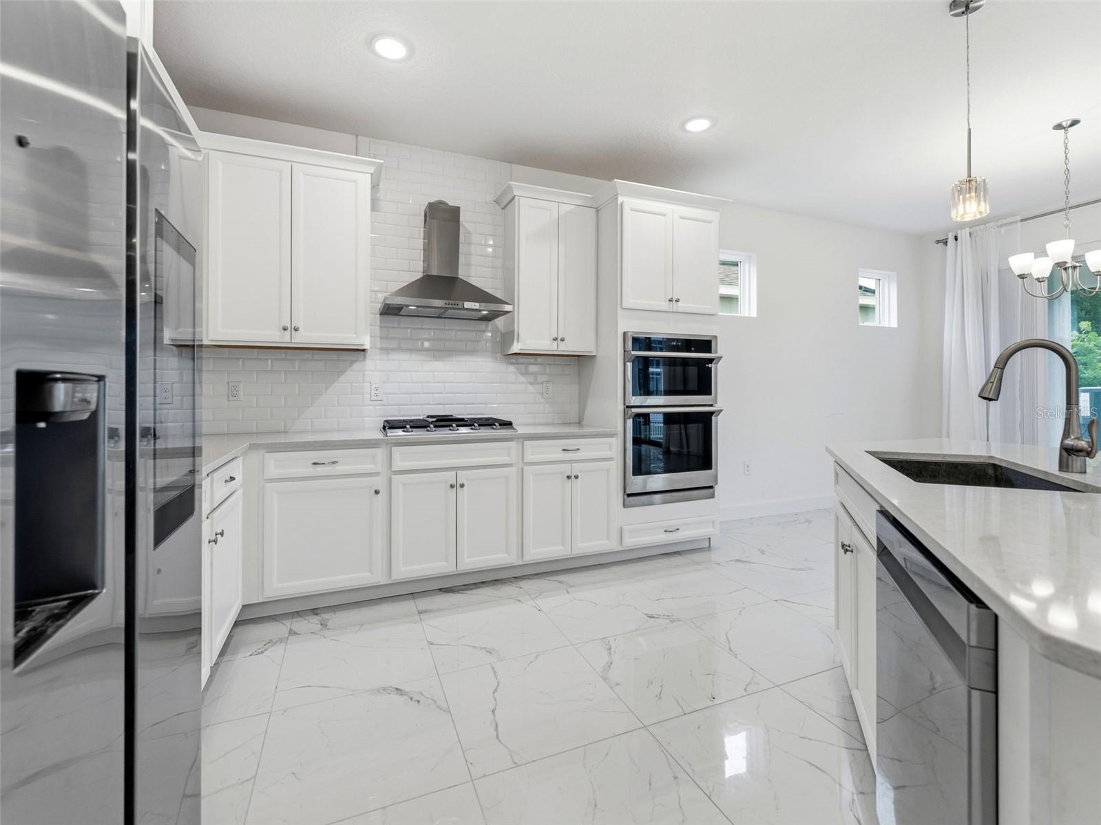 5232 Wishing Arch Drive Apollo Beach FL 33572 TB8512066 image8