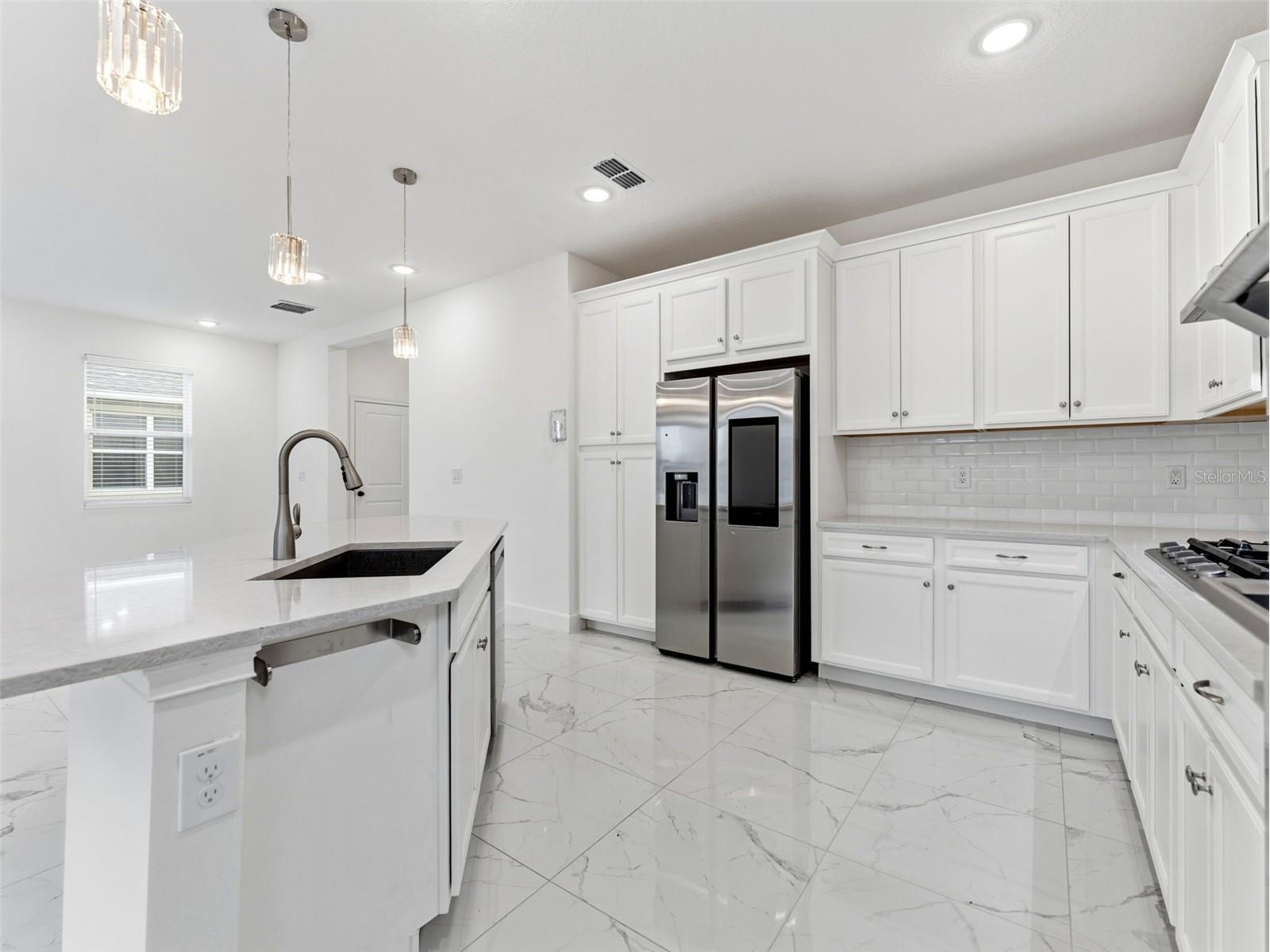 5232 Wishing Arch Drive Apollo Beach FL 33572 TB8512066 image9