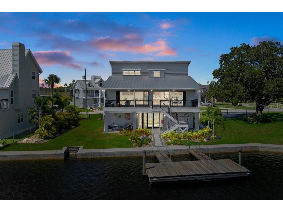 5234 Foxhall Court Weeki Wachee FL 34607 W7875451 image1