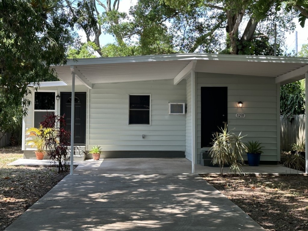 5235 3rd Avenue S Saint Petersburg FL 33707 A4610310 image1