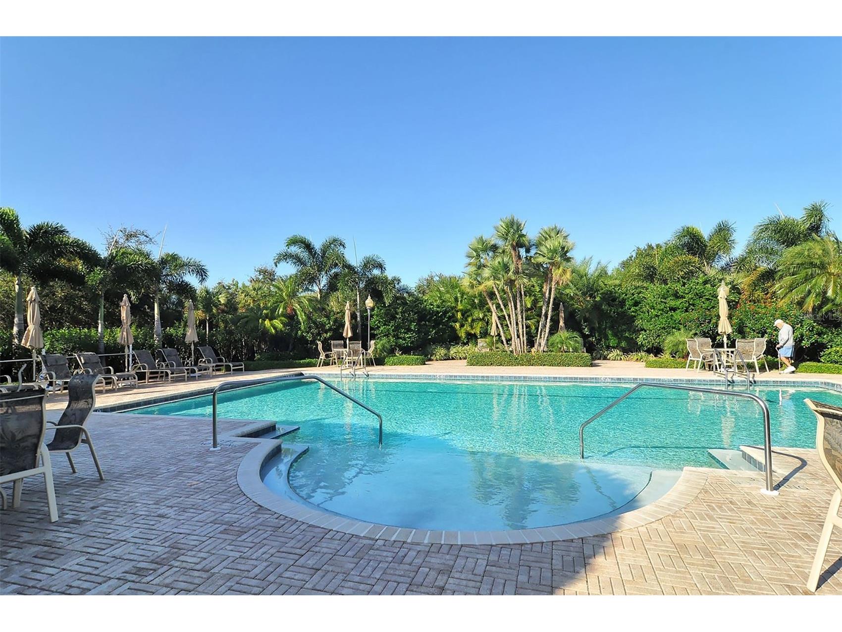 5235 Parisienne Place #101B28 Sarasota FL 34238 A4684148 image27