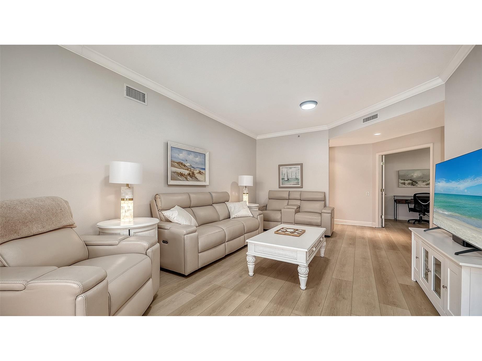 5235 Parisienne Place #101B28 Sarasota FL 34238 A4684148 image4