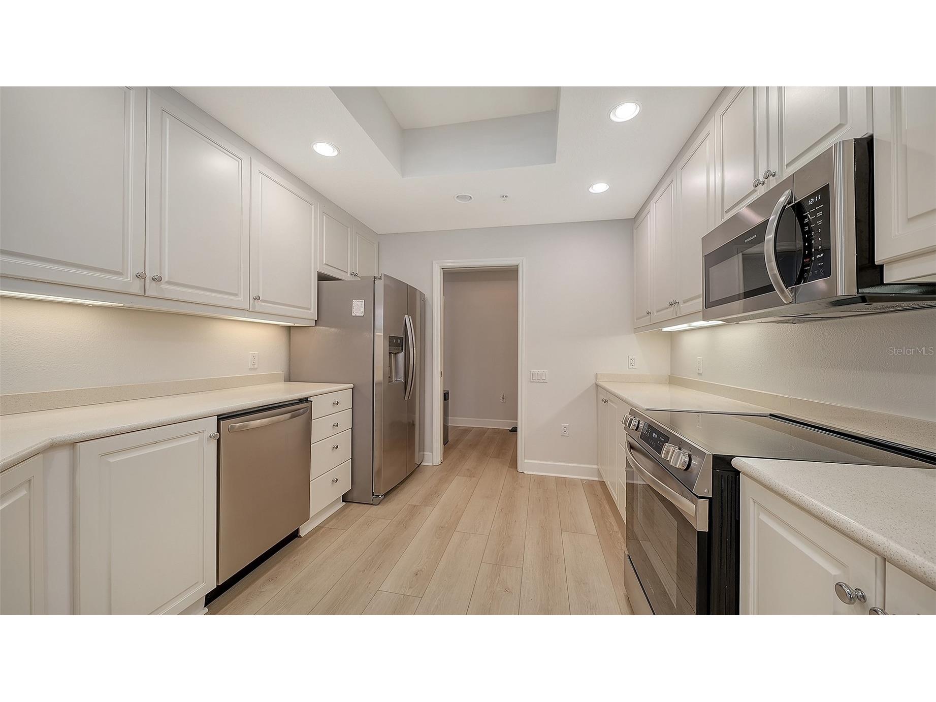 5235 Parisienne Place #101B28 Sarasota FL 34238 A4684148 image8