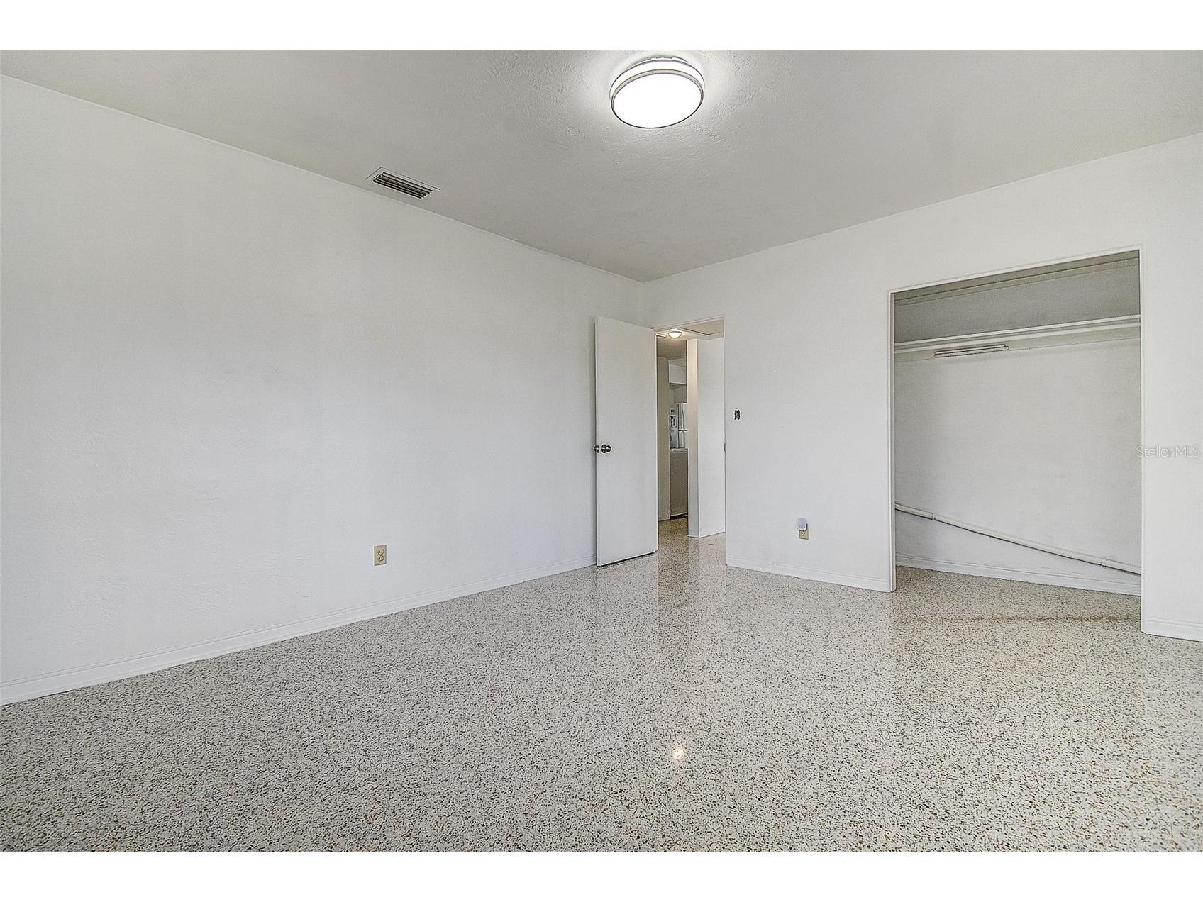 5236 32nd Terrace N Saint Petersburg FL 33710 TB8484602 image25