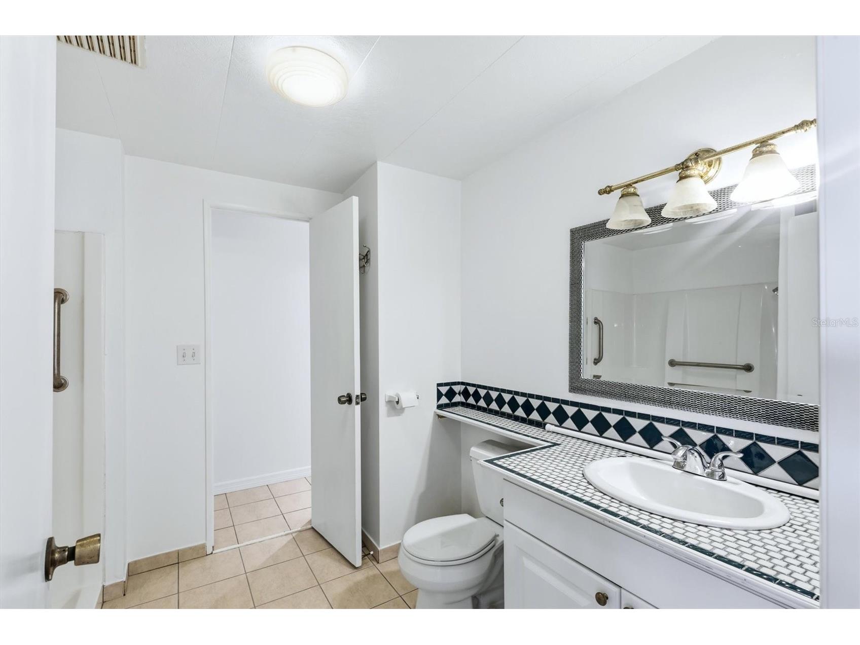5236 Kenwood Avenue Sarasota FL 34234 A4688884 image17