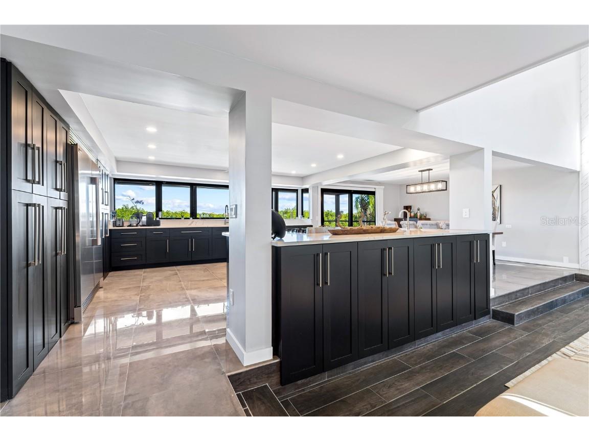 5236 Siesta Cove Drive Sarasota FL 34242 A4640398 image11