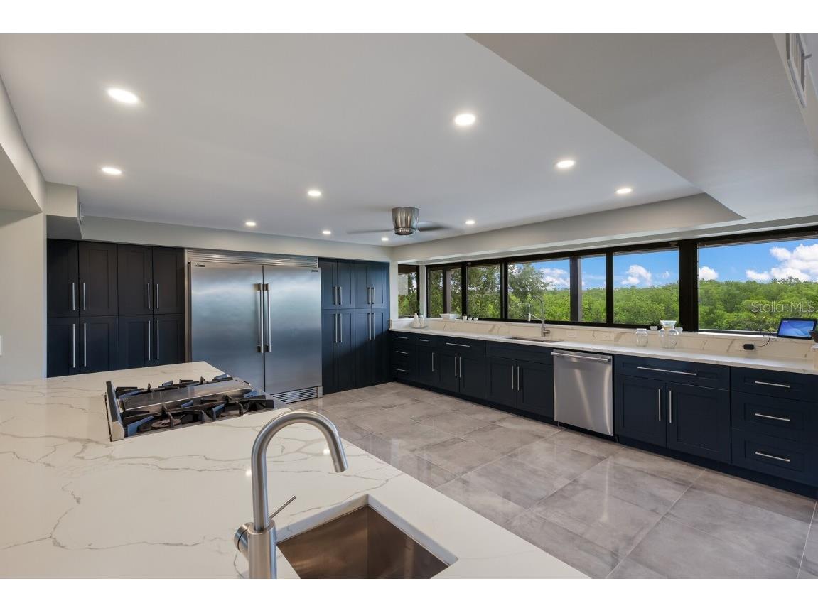 5236 Siesta Cove Drive Sarasota FL 34242 A4640398 image12