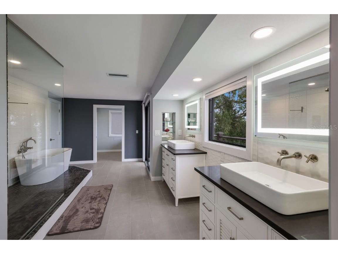 5236 Siesta Cove Drive Sarasota FL 34242 A4640398 image28