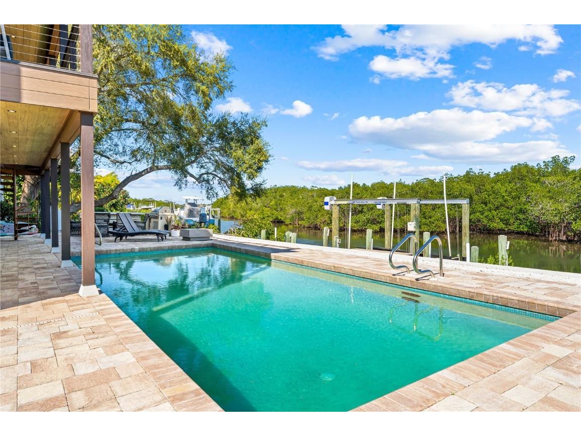 5236 Siesta Cove Drive Sarasota FL 34242 A4640398 image37