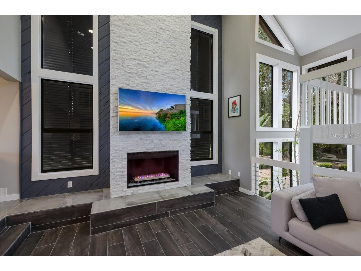 5236 Siesta Cove Drive Sarasota FL 34242 A4640398 image8