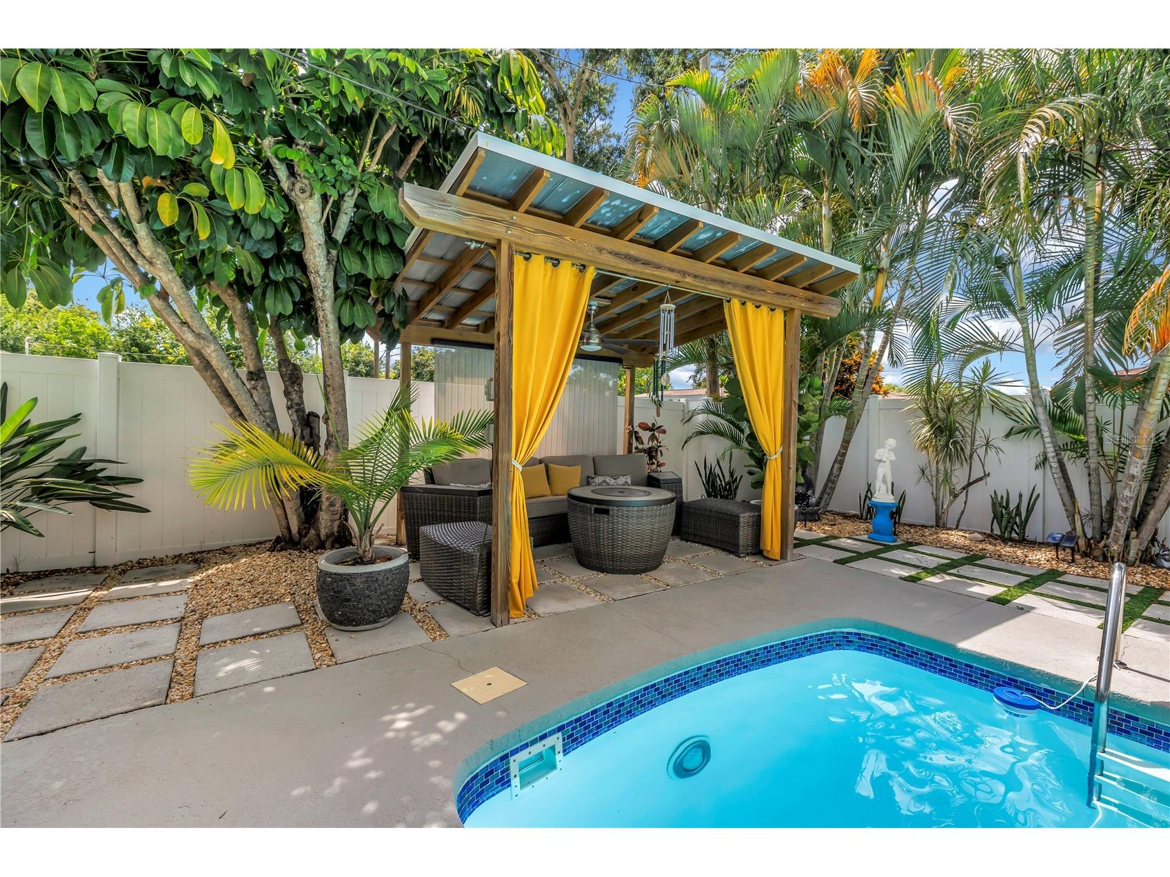 5237 23rd Avenue N Saint Petersburg FL 33710 TB8526090 image15