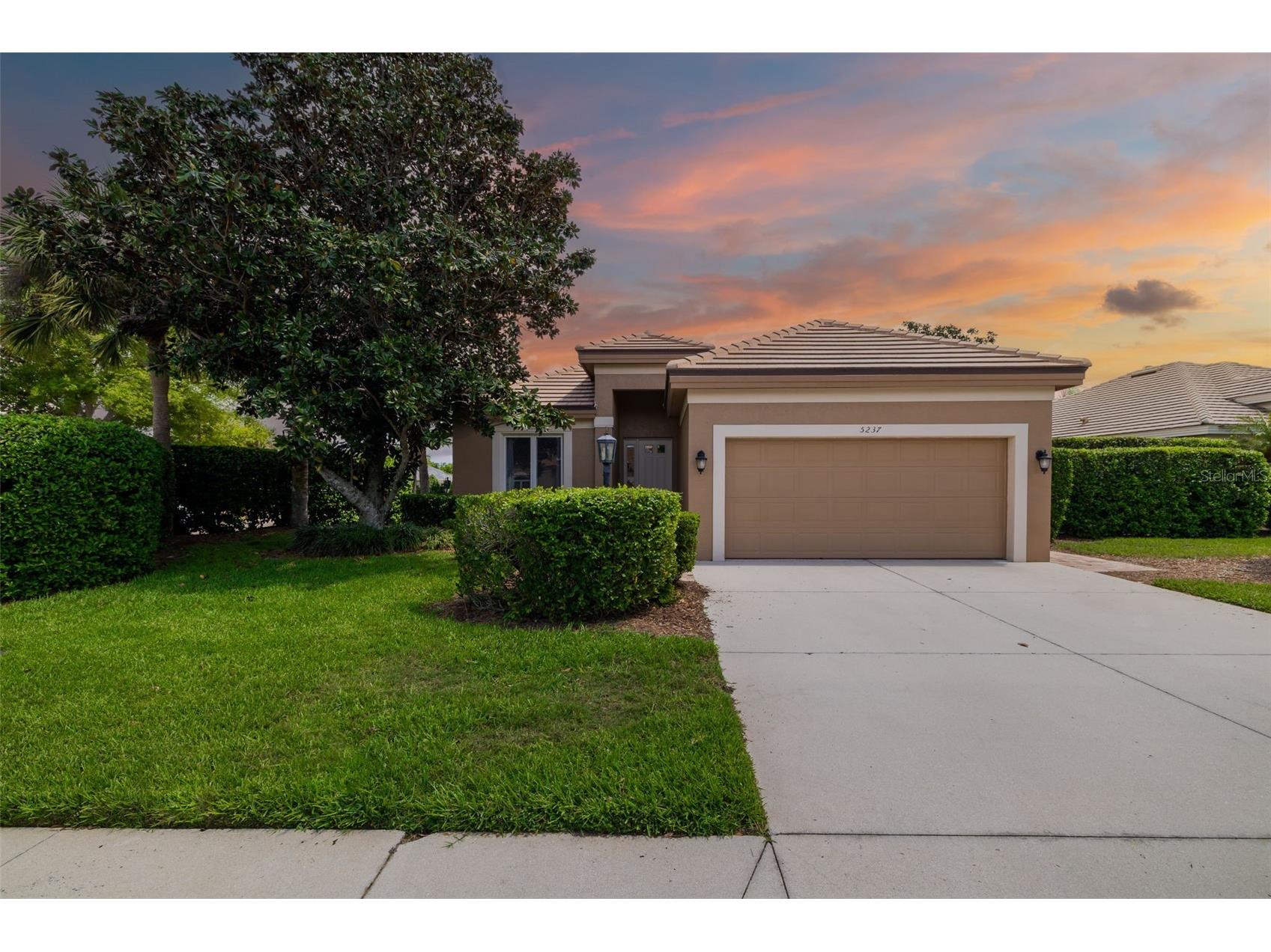 5237 97th Street E Bradenton FL 34211 A4689617 image1