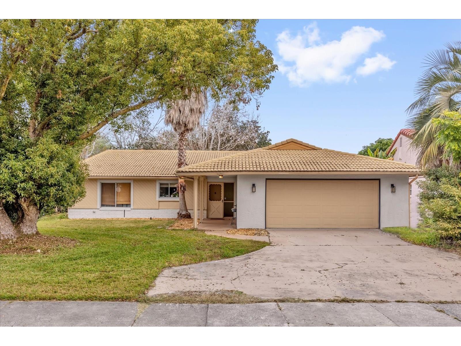 5237 Gateway Avenue Orlando FL 32821 O6371335 image1