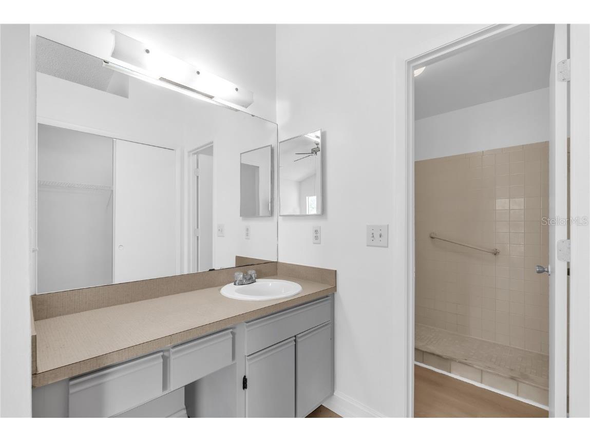 5237 Macadamia Court Orlando FL 32818 O6355459 image8