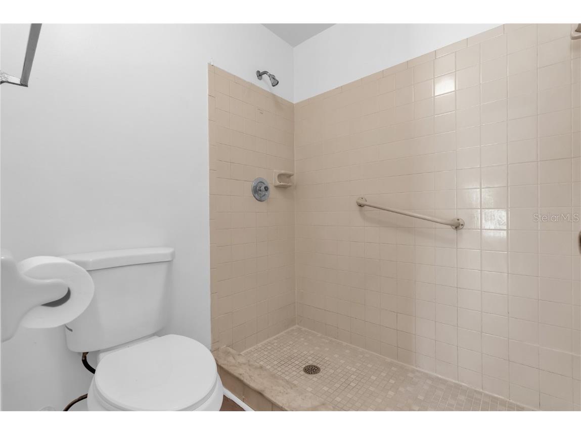 5237 Macadamia Court Orlando FL 32818 O6355459 image9